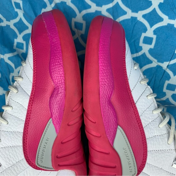 Nike Women’s size 7 Air Jordan 12 vivid pink retro og GG ladies sneakers wmns - Picture 11 of 11